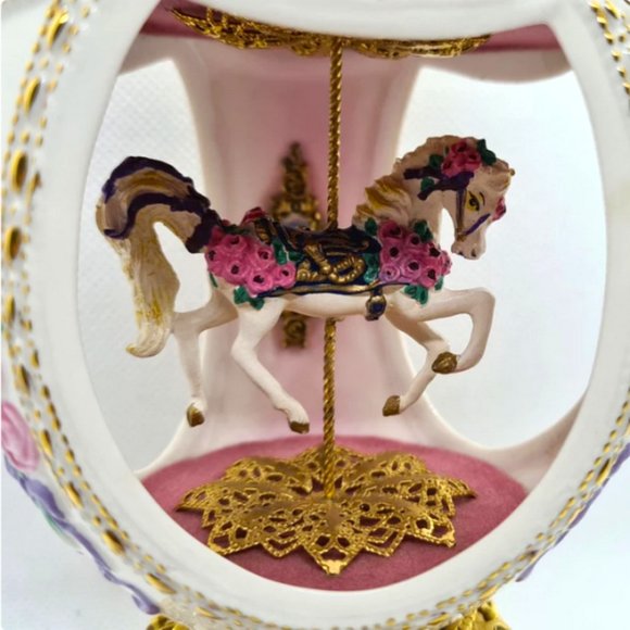 House of Faberge Franklin Mint Musical Carousel Egg NEW - Picture 4 of 12